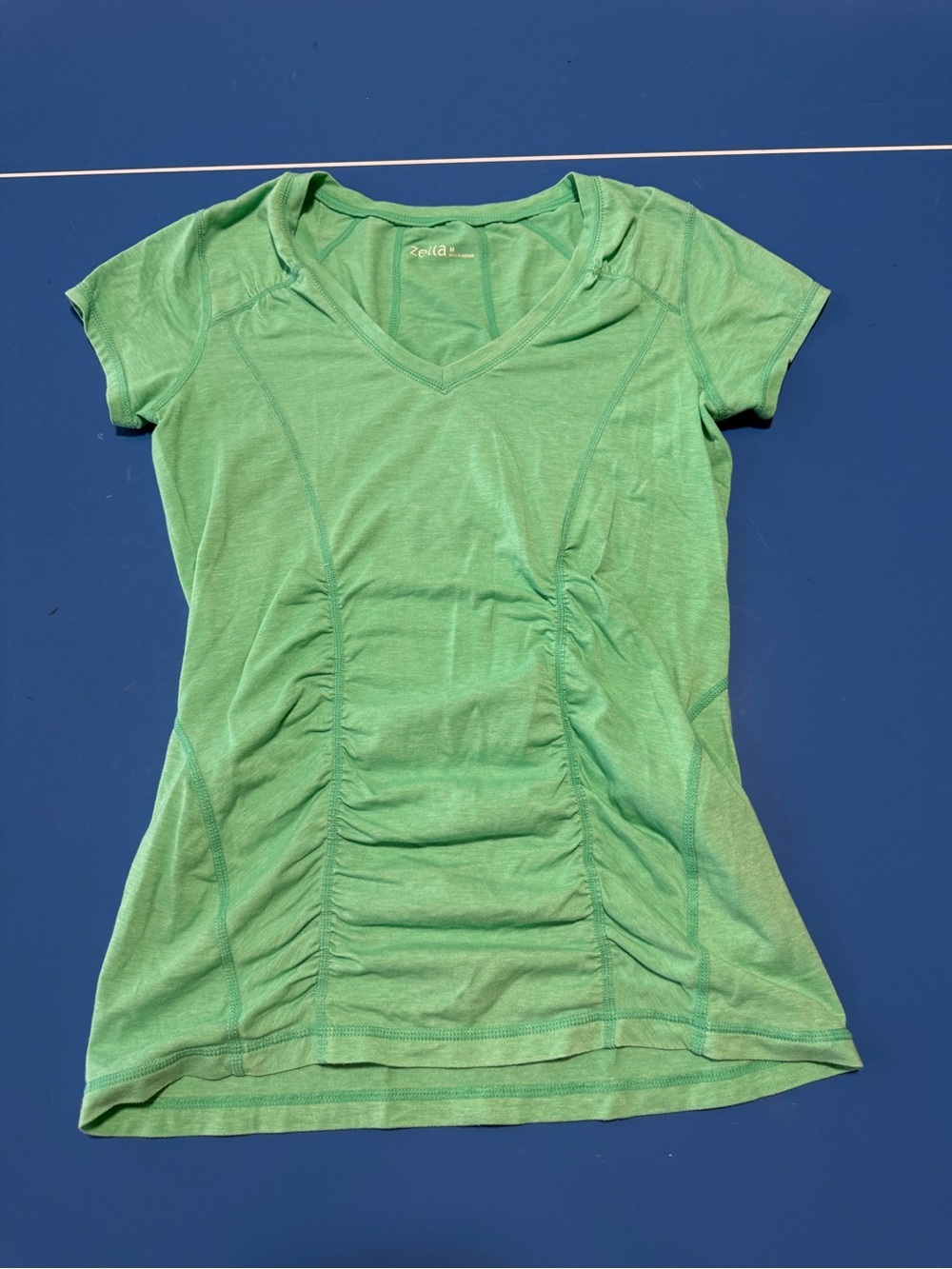 Zella Green Short-Sleeve Ruched V-Neck Active Tee. Size M. Like New.